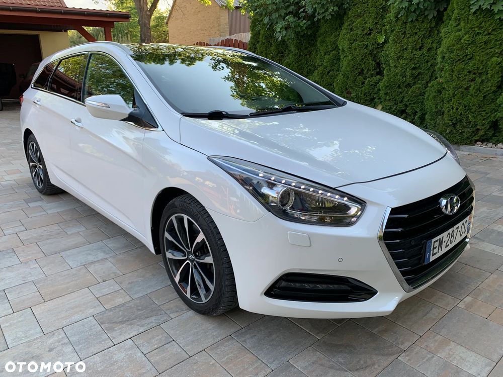 Hyundai i40 Kombi blue 1.7 CRDi DCT Premium - 3