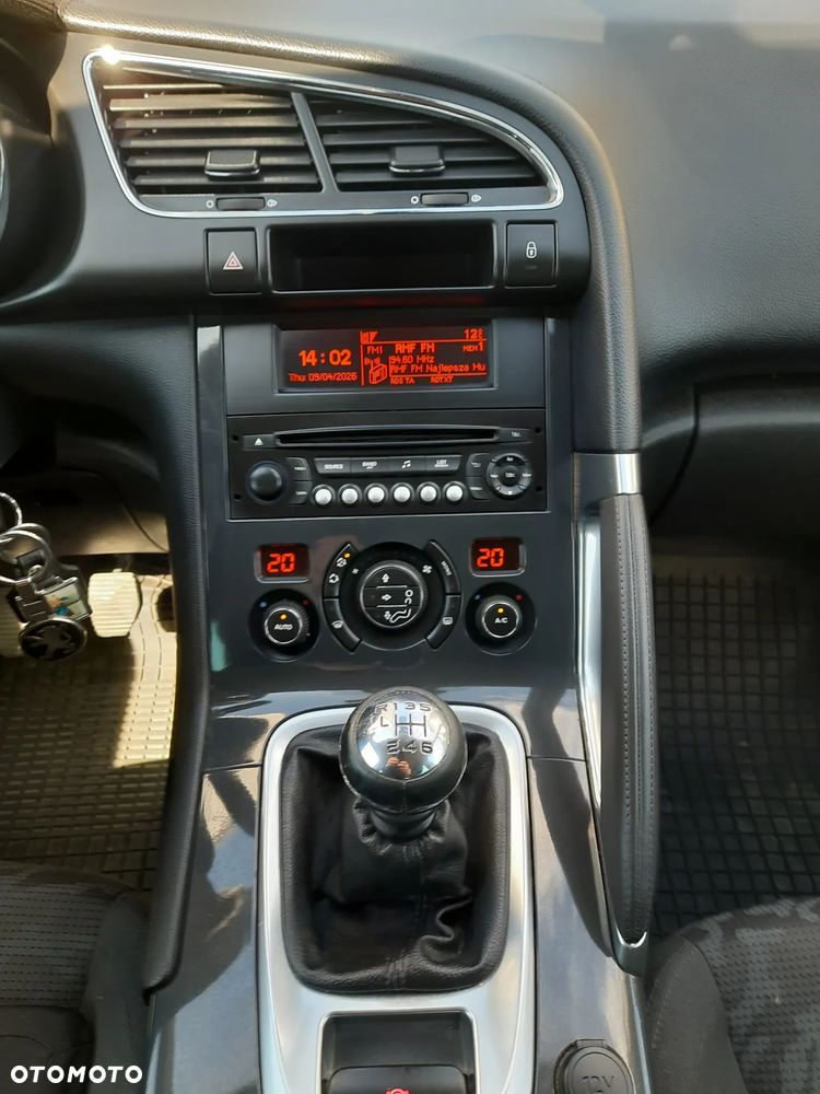 Peugeot 3008 HDi 115 Active - 11