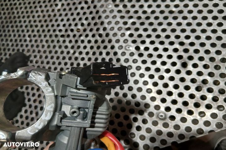 Contact cu cheie Kia Ceed 2 [facelift] [2015 - 2018] SW wagon 1.6 DCT - 4