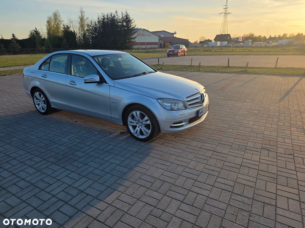 Mercedes-Benz Klasa C 220 CDI 7G-TRONIC Avantgarde Edition - 4