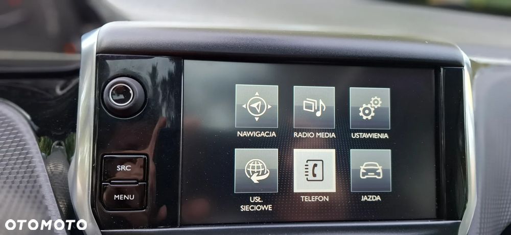 Peugeot 2008 1.2 Pure Tech GPF Allure S&S EAT6 - 39