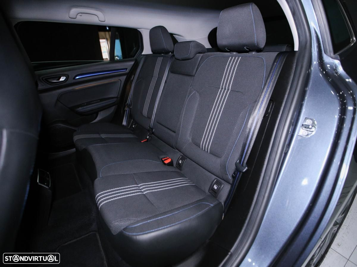 Renault Mégane Sport Tourer 1.5 Blue dCi GT Line EDC - 11