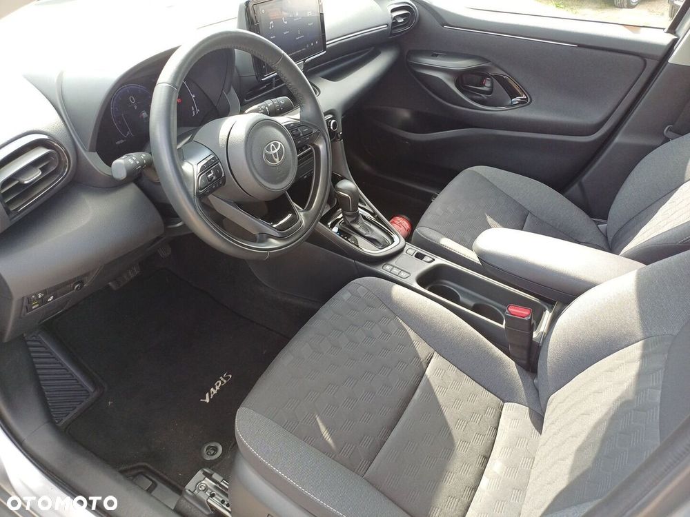 Toyota Yaris Hybrid 1.5 Style - 9
