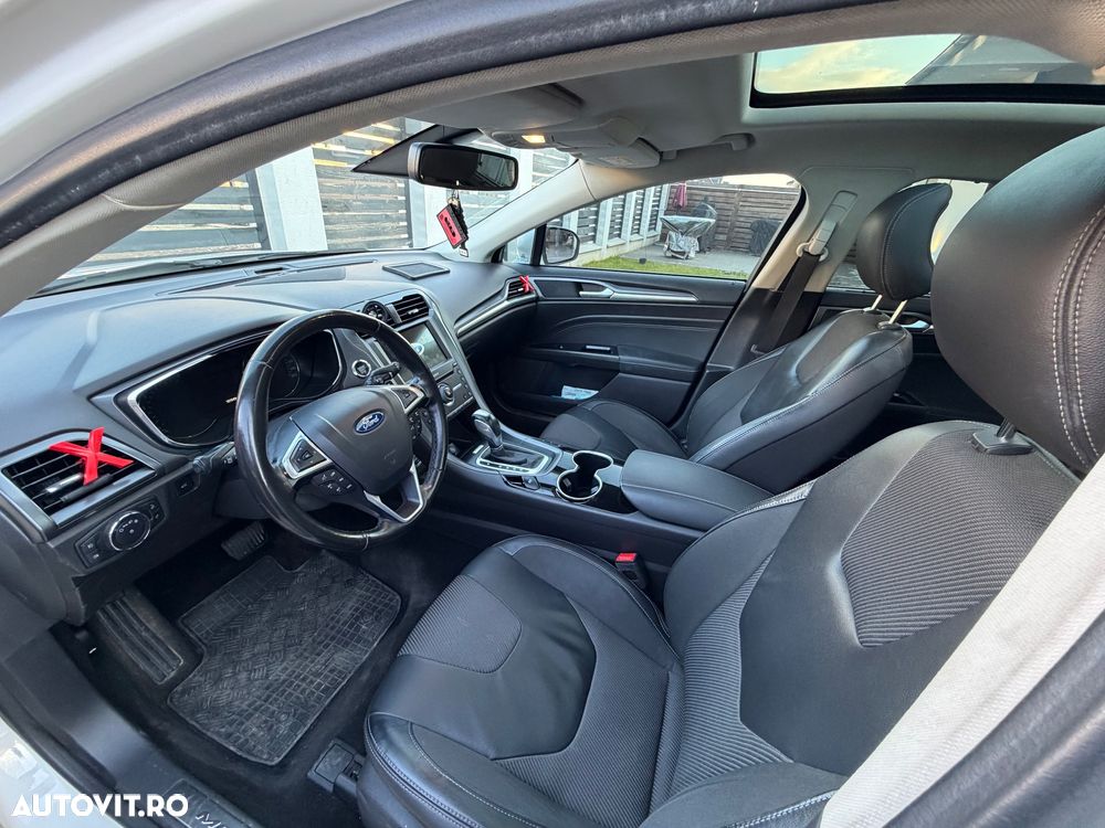 Ford Mondeo 2.0 TDCi Powershift AWD Titanium - 4