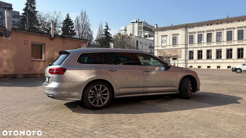 Volkswagen Passat - 7