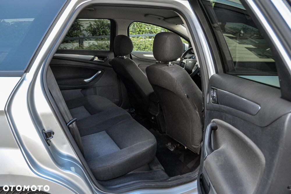 Ford Mondeo SW 2.0 TDCi Trend - 12