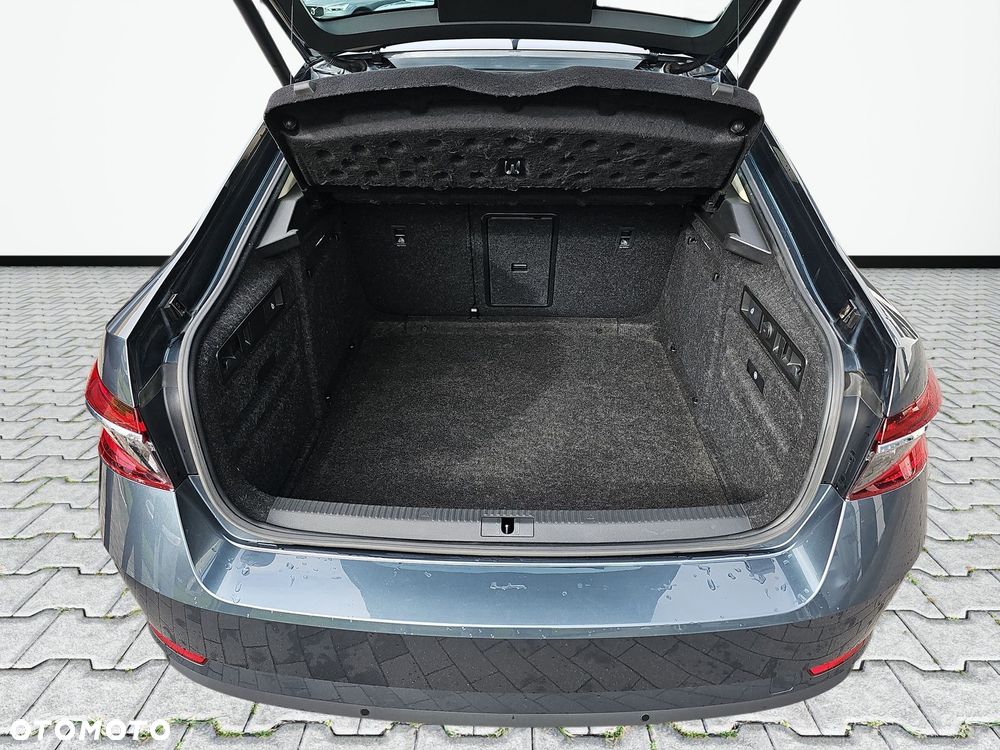 Skoda Superb 2.0 TDI SCR Style DSG - 13