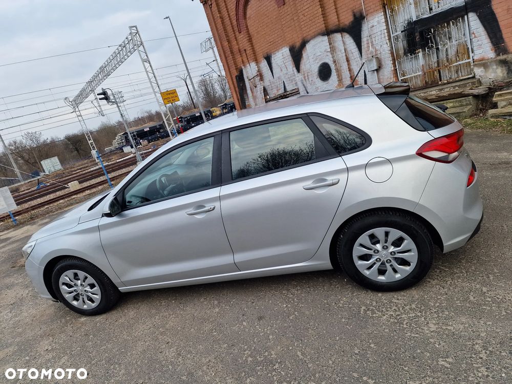 Hyundai i30 1.4 Comfort - 4