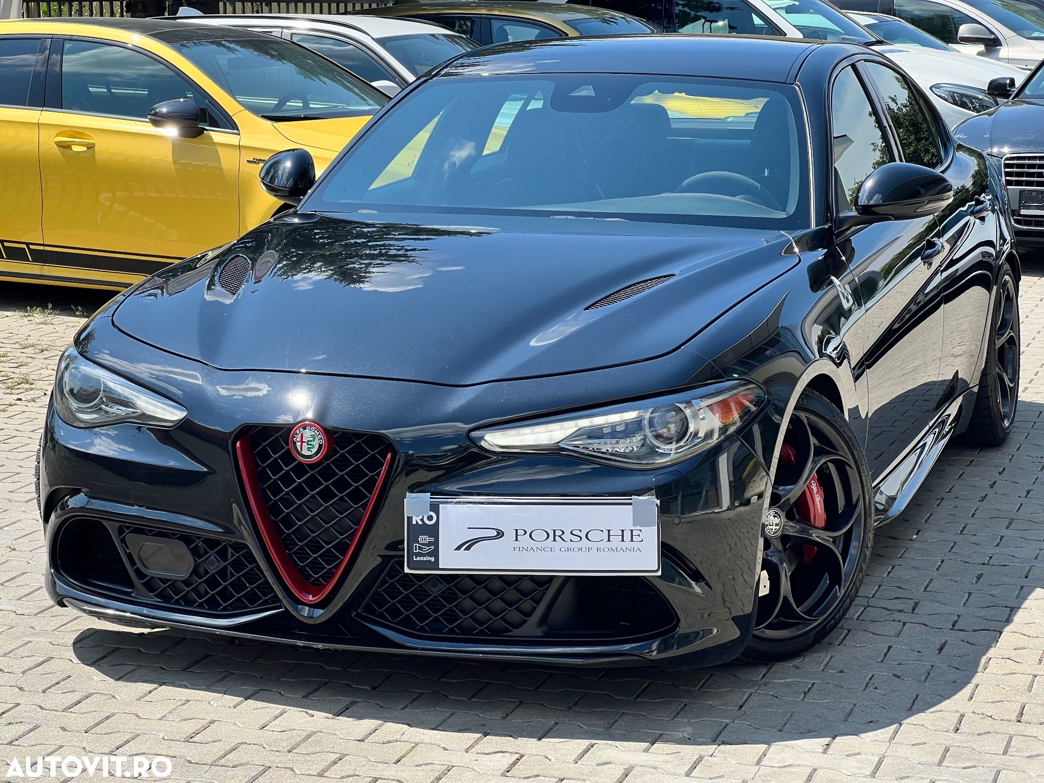 Alfa Romeo Giulia 2.9 V6 Bi-Turbo AT8 Quadrifoglio - 1