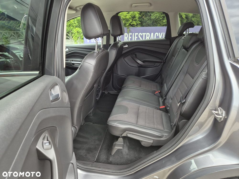 Ford Kuga 2.0 TDCi 4x4 Titanium - 24