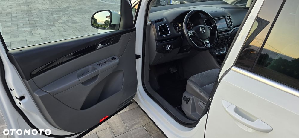 Volkswagen Sharan 2.0 TDI DSG (BlueMotion Technology) Highline - 9