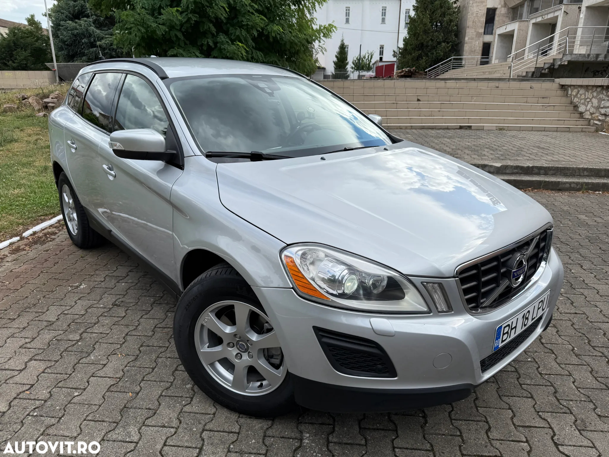 Volvo XC 60 D4 Geartronic Momentum - 12