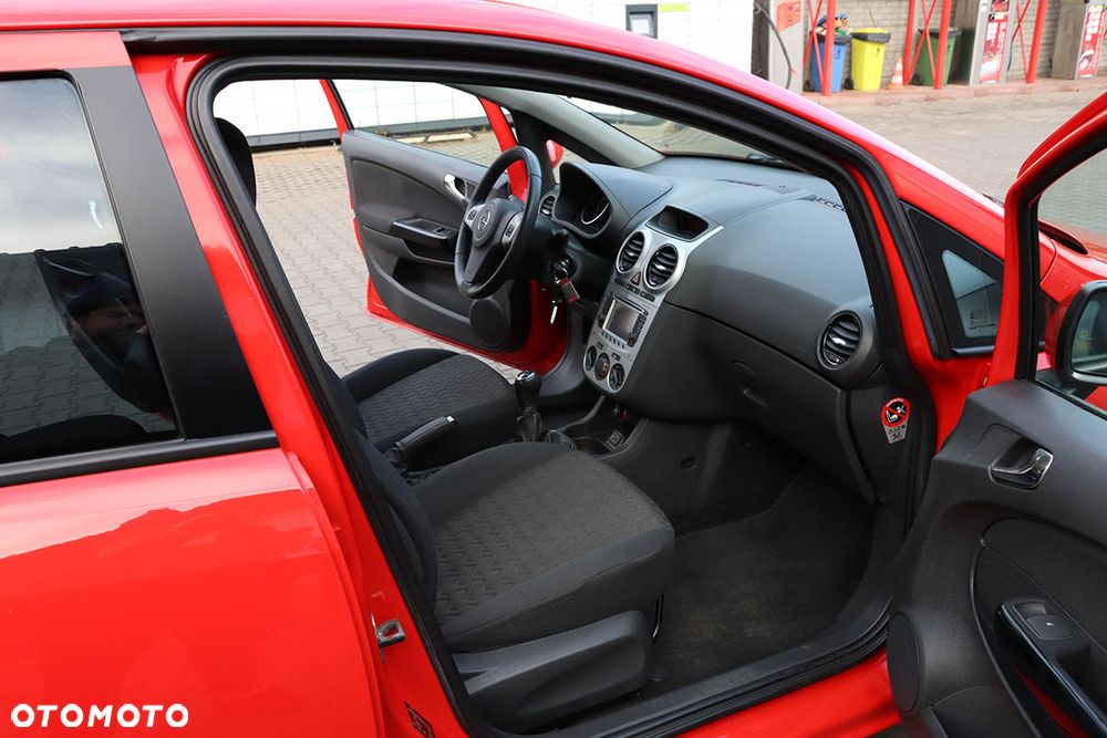 Opel Corsa 1.3 CDTI DPF Satellite - 19