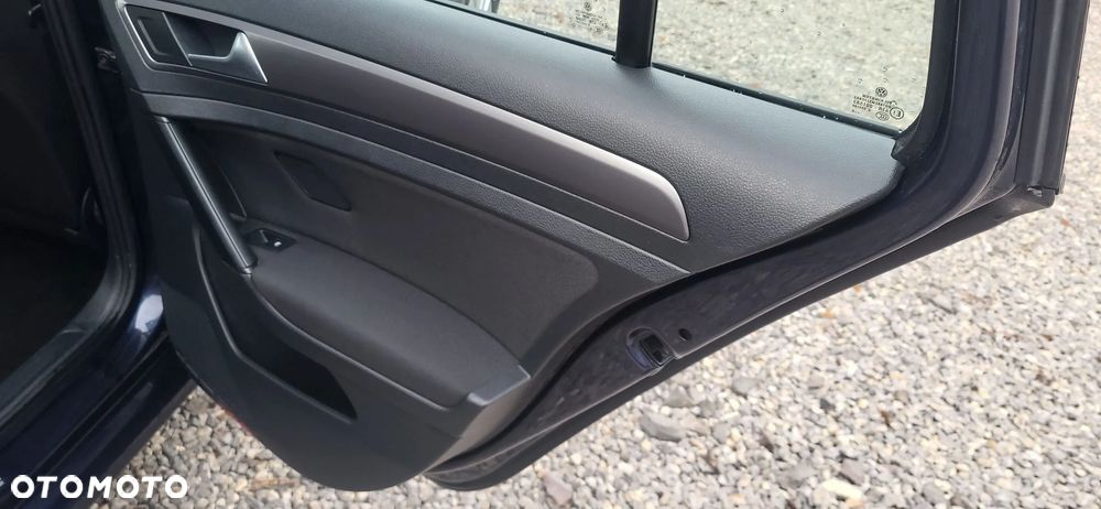 Volkswagen Golf 1.6 TDI BlueMotion Technology Trendline - 23