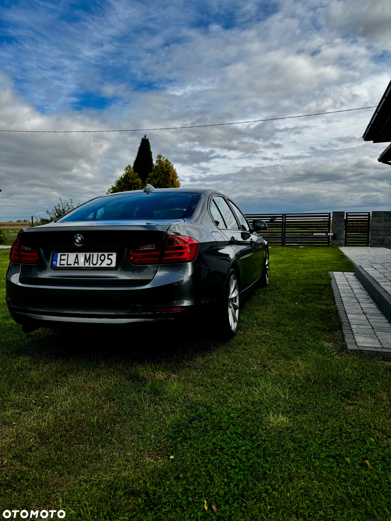 BMW Seria 3 320i - 4