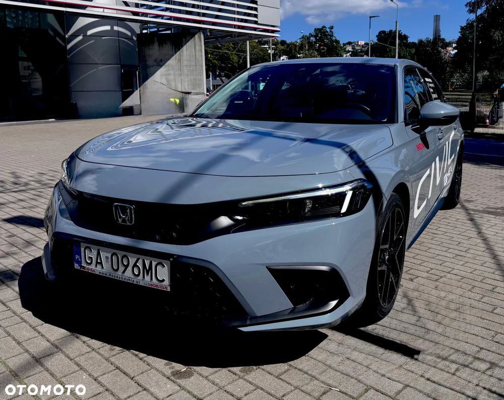 Honda Civic 2.0 i-MMD Advance CVT - 1