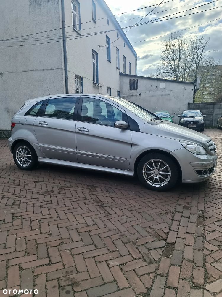 Mercedes-Benz Klasa B 200 CDI Autotronic - 2