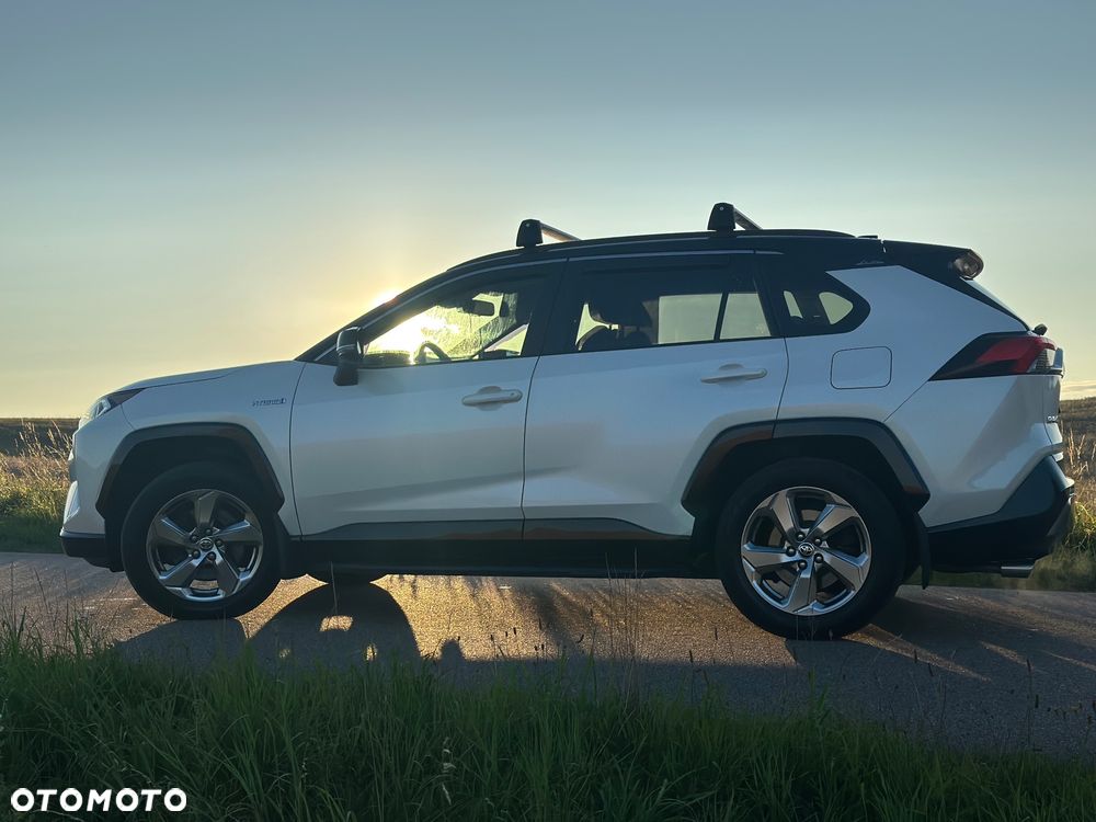 Toyota RAV4 - 8