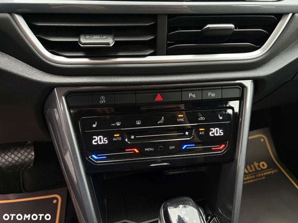 Volkswagen T-Roc - 31
