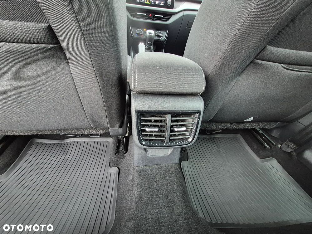 Skoda Fabia 1.0 Ambition - 28