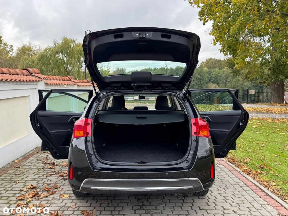 Toyota Auris 1.8 HSD Luna - 31