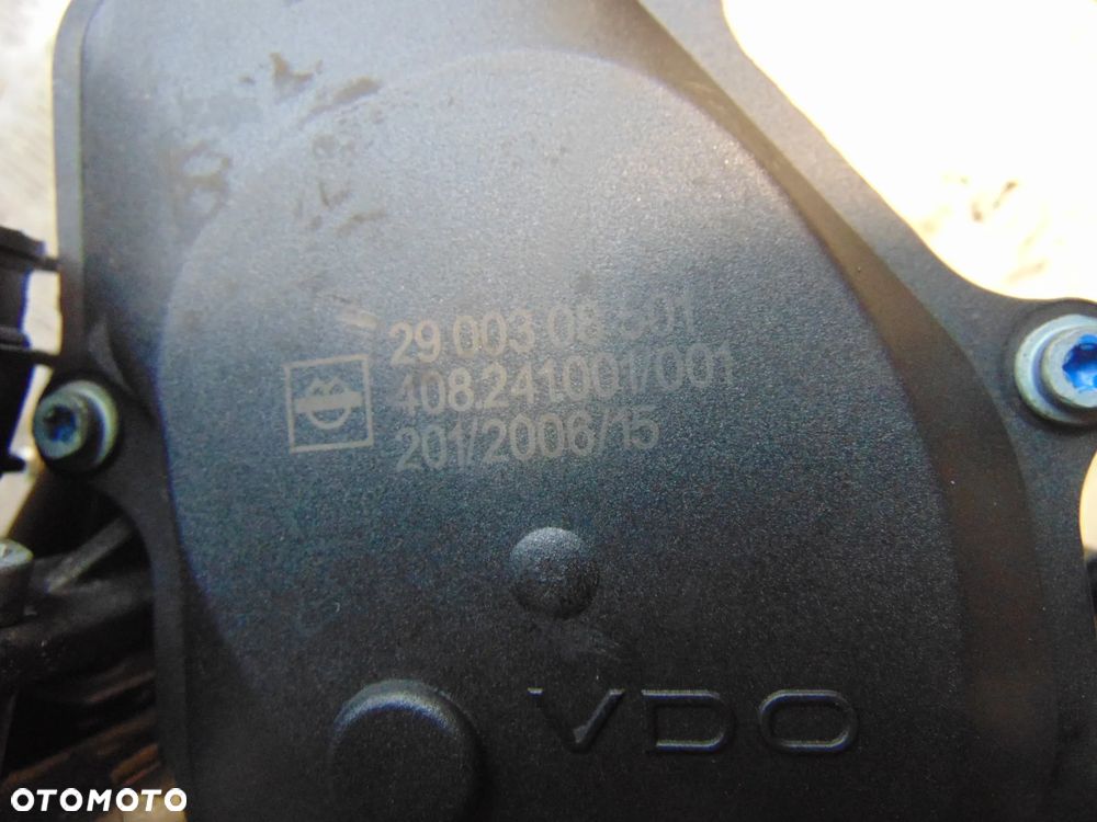Kolektor ssacy nastawnik listwa wtryskowa Golf V 2,0 FSI 06D133340 - 3