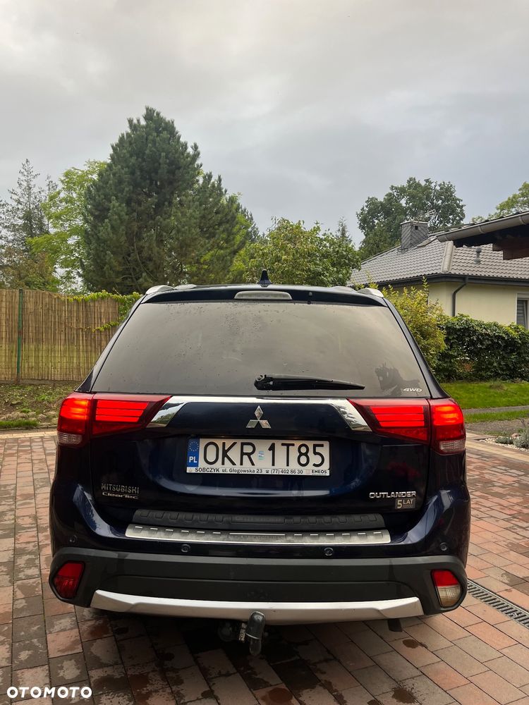 Mitsubishi Outlander - 8