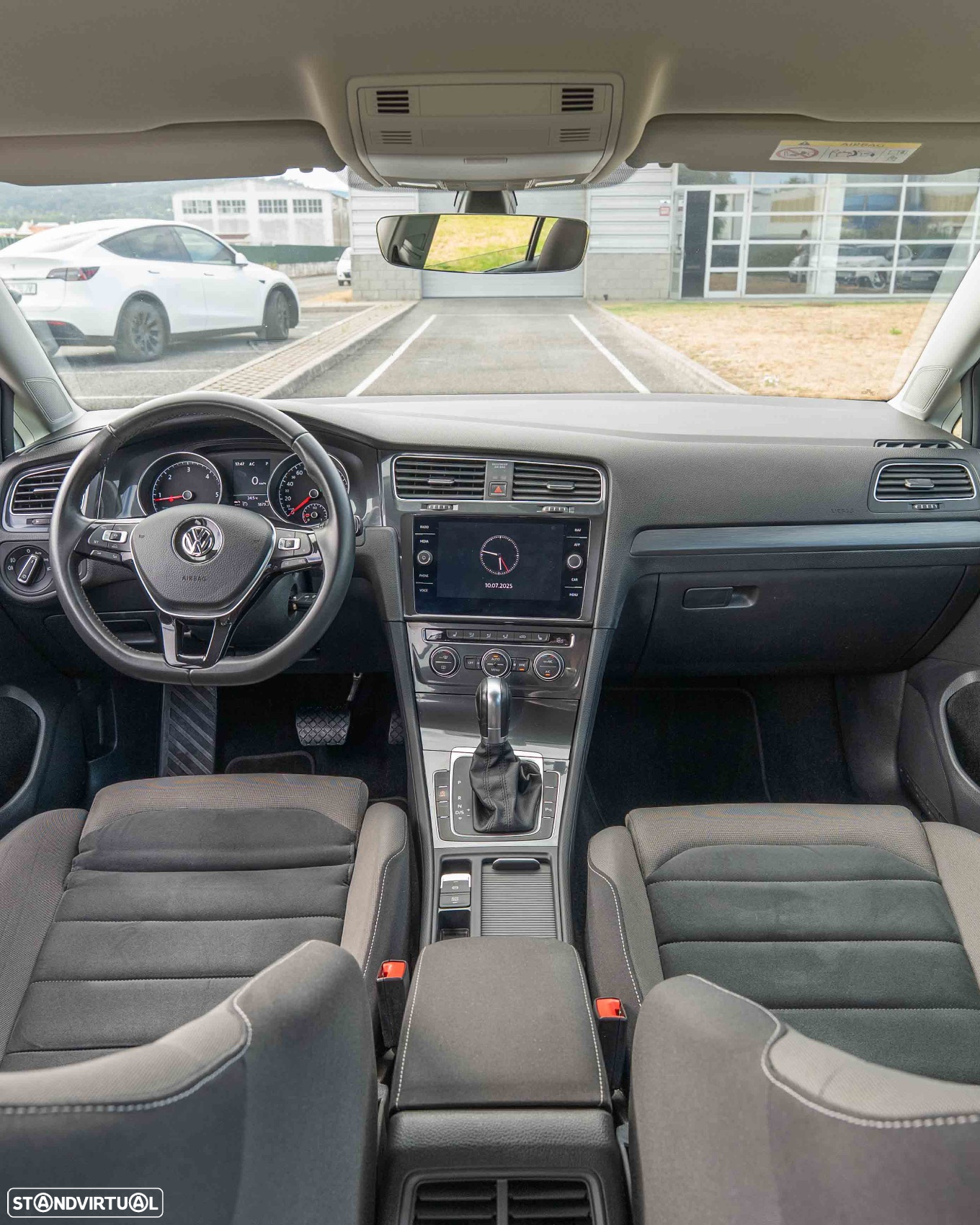 VW Golf Variant 1.6 TDi Highline DSG - 17