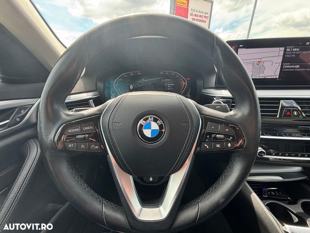 BMW Seria 5 518d AT MHEV - 13