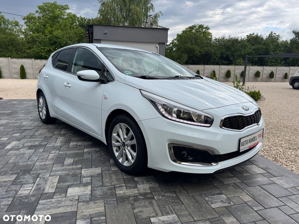 Kia Ceed 1.4 CVVT ISG Dream-Team Edition - 15