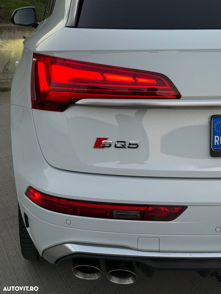 Audi SQ5 - 5
