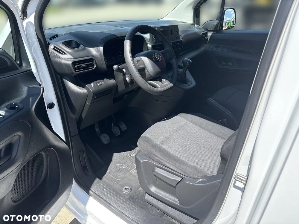 Toyota PROACE CITY 1.5 D-4D STANDARD 2,0T ACTIVE - 9