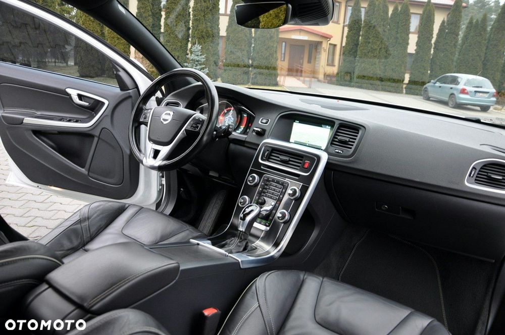 Volvo V60 - 25