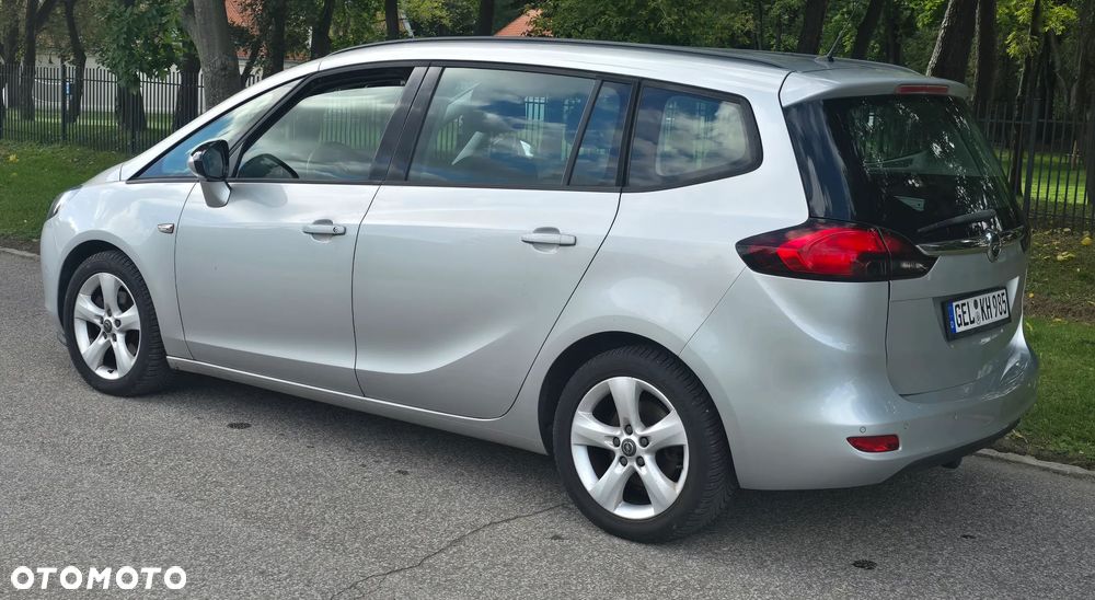 Opel Zafira 1.4 T Cosmo EcoFLEX S&S - 2