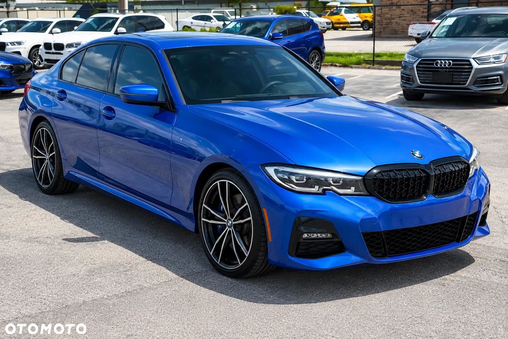 BMW Seria 3 330i M Sport - 4