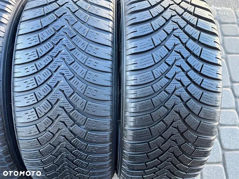 CZTERY ZIMOWE OPONY FALKEN 215/55 R17 98V  5 i 8 MM BIEŻNIKA 2021 ROK ZIMA R17 - 3