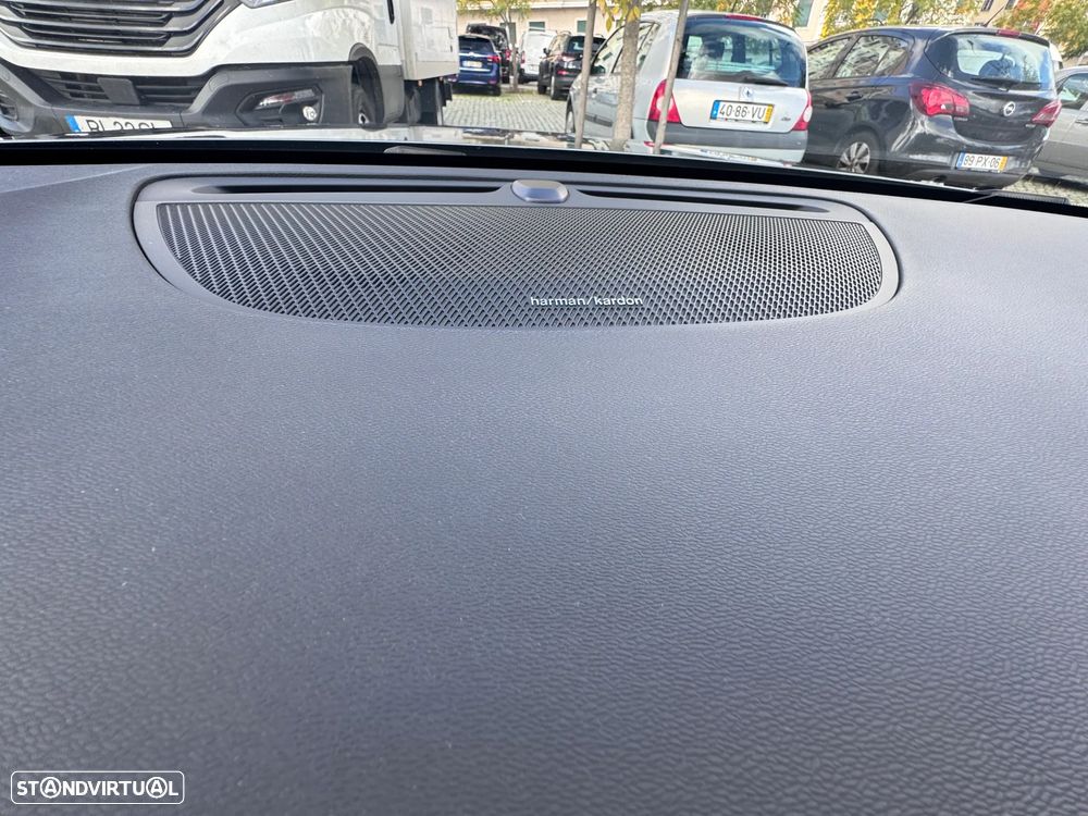 Volvo V60 2.0 D4 Momentum Geartronic - 4