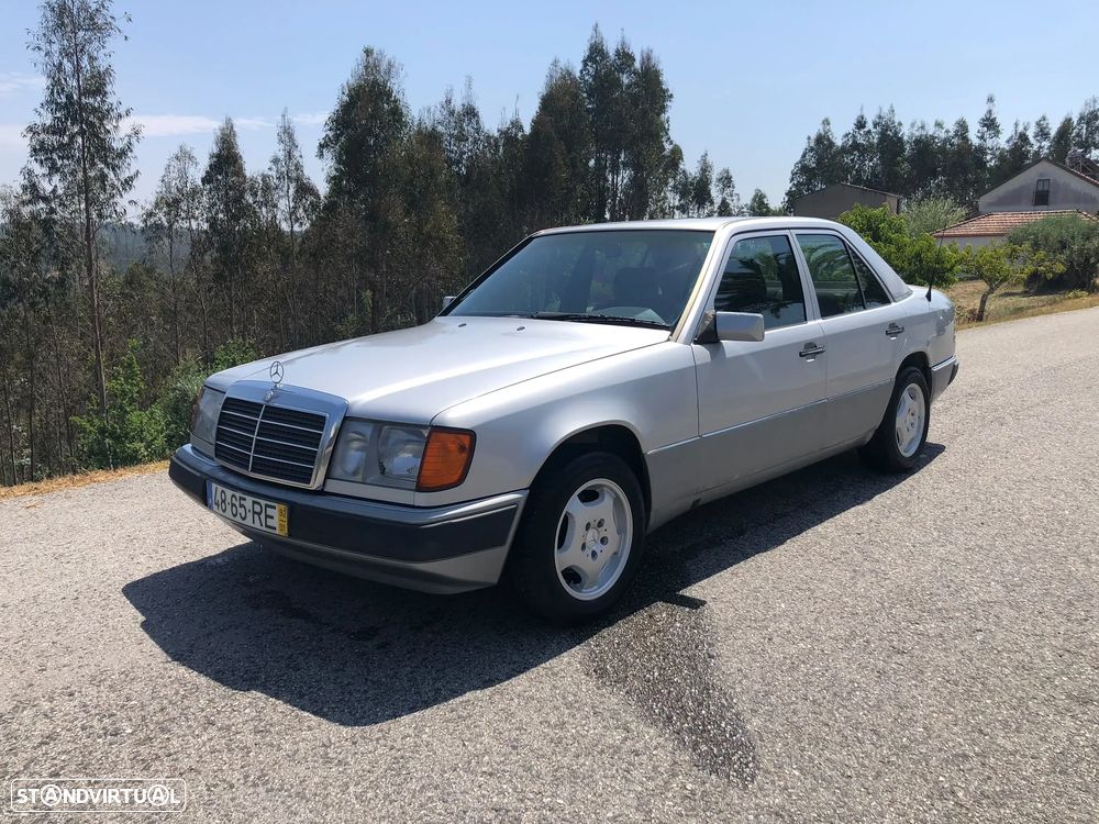 Mercedes-Benz E 200 D - 1