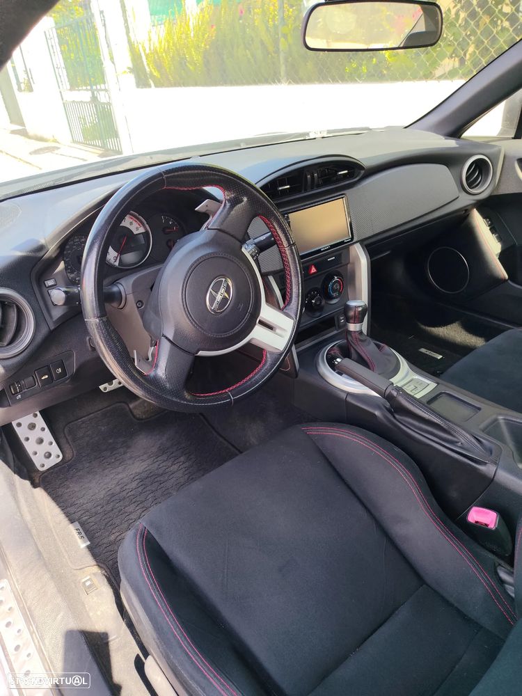 Toyota GT86 Auto Pure - 11