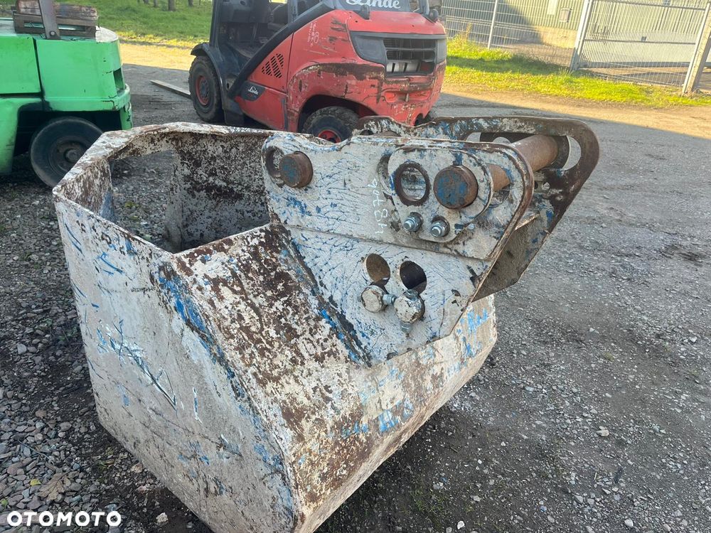 Łyżka dozownik pojemnik podajnk kosz zasypowy do wylewania betonu fi65mm fi80mmok. 0,8m. - 7