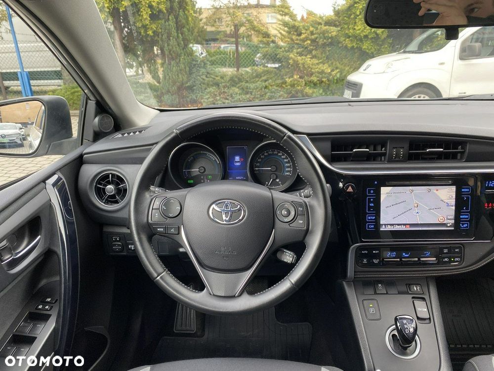 Toyota Auris - 19
