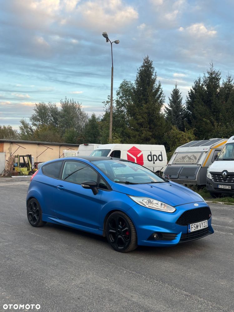Ford Fiesta - 3