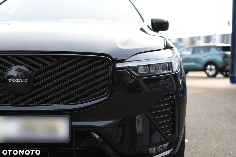 Volvo XC 60 B5 B AWD Plus Black Edition - 5