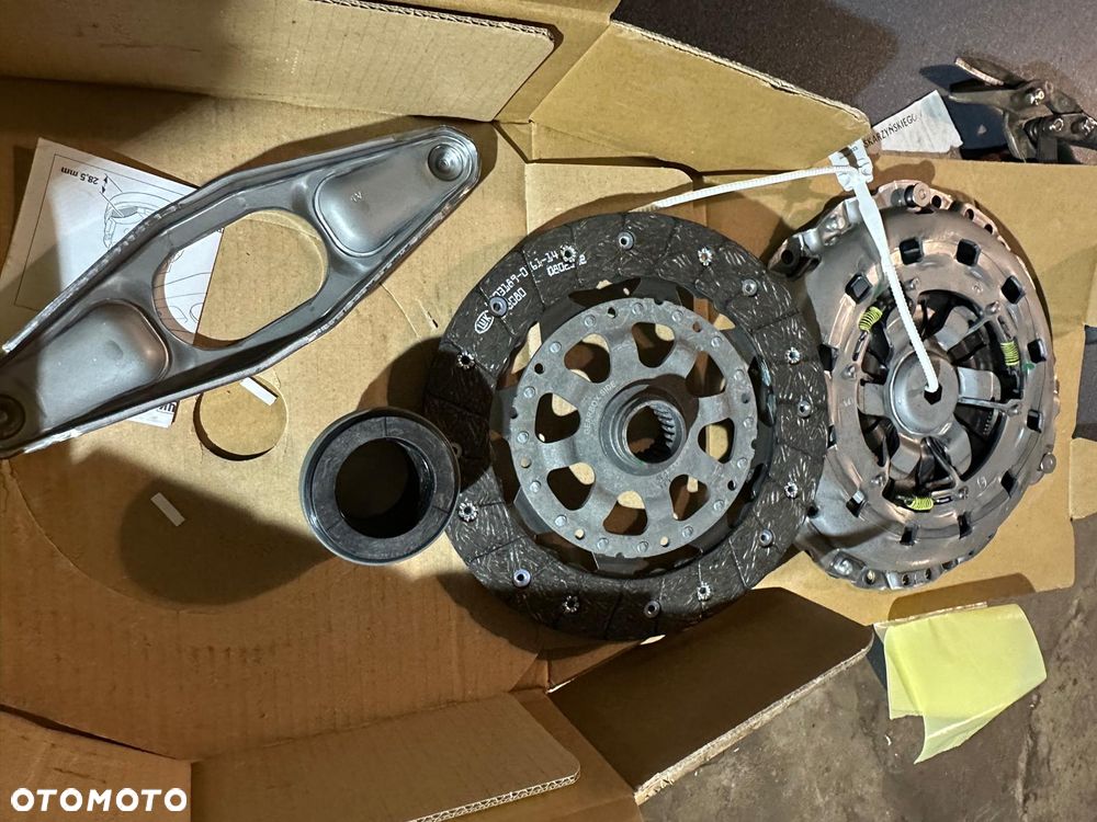 BMW Seria 3 318i - 11