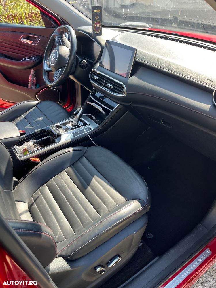 MG EHS Luxury - 4