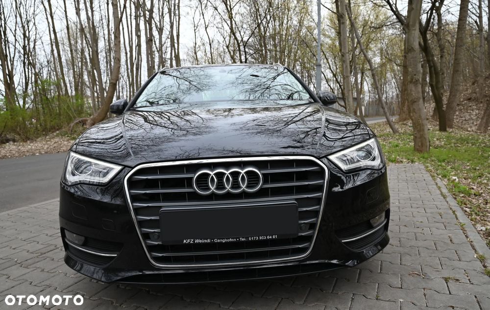 Audi A3 Sportback - 2