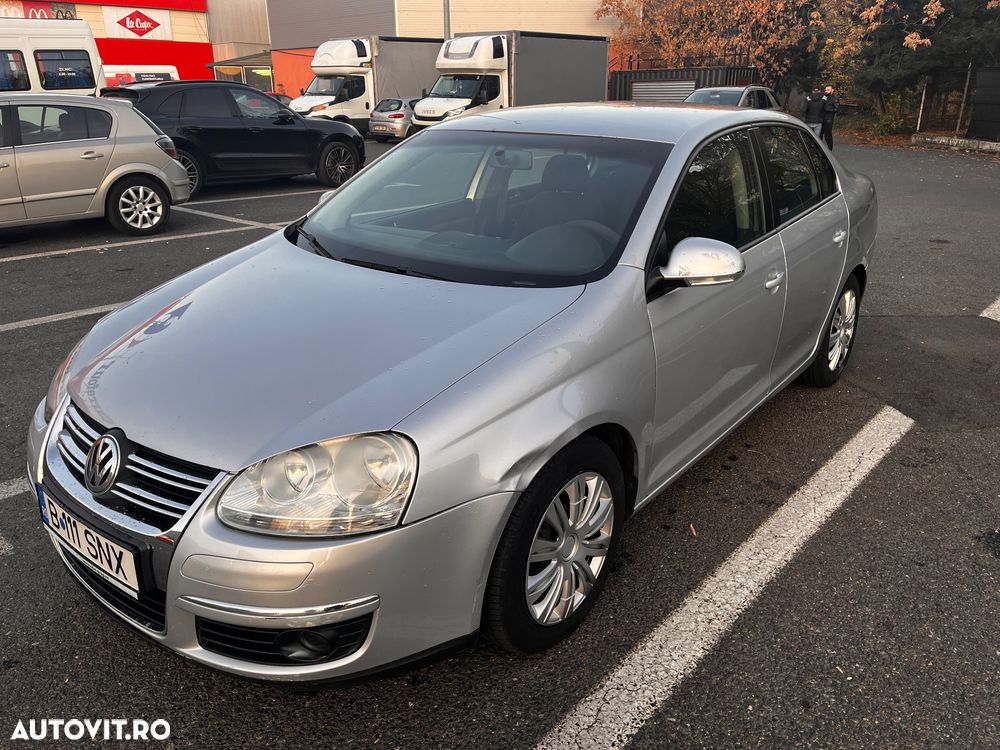 Volkswagen Jetta 1.6 TDI DPF Highline - 4