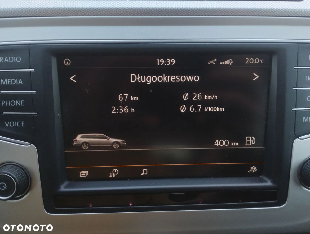 Volkswagen Passat 2.0 TDI SCR DSG Comfortline - 27