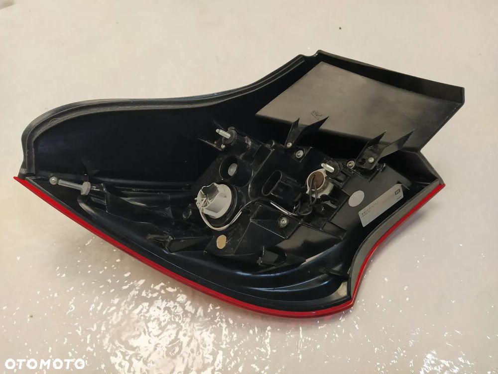 OPEL ASTRA J GTC OPC LAMPA TYŁ TYLNA LEWA PRAWA W BŁOTNIK  BŁOTNIKA ORYGINAŁ - 16