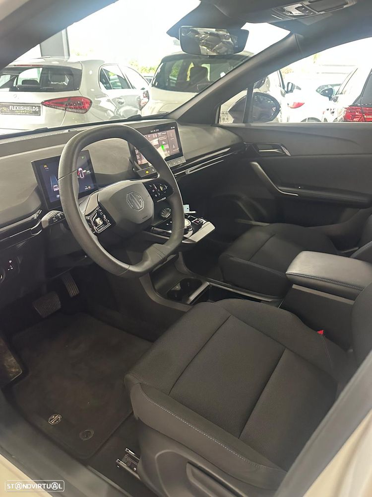 MG MG4 Luxury 49 kWh - 10